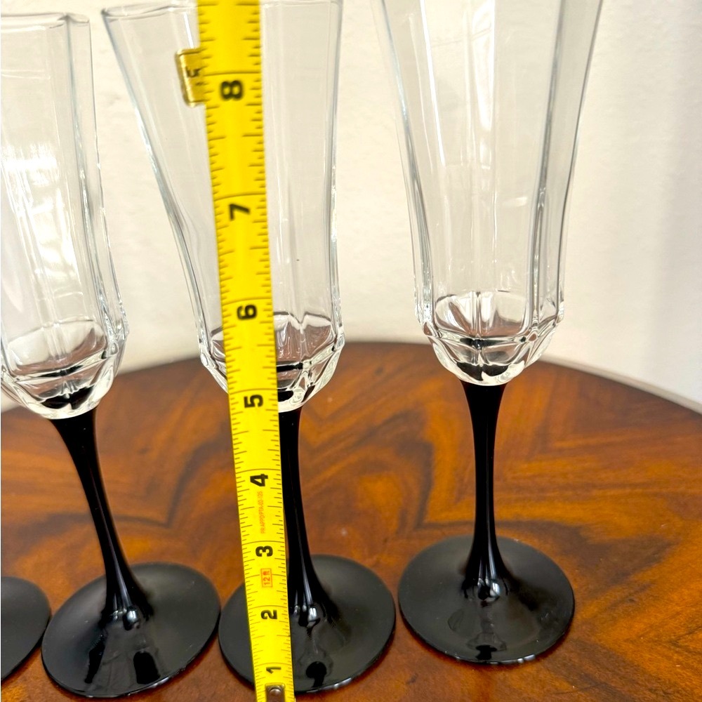 4 1980’s Arcoroc Luminarc Crystal France Black Stem Octime Champagne Flutes - Picture 3 of 4